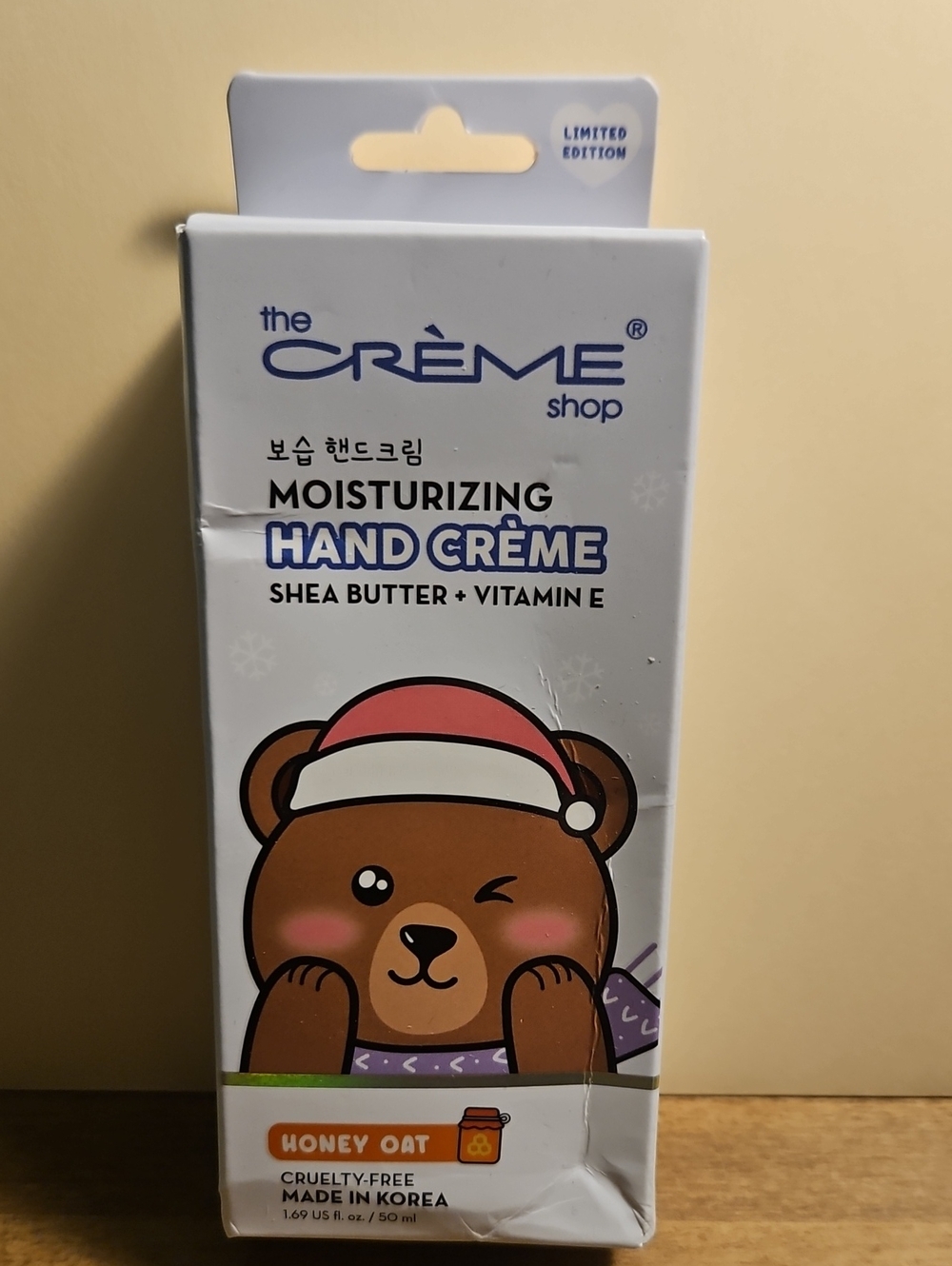 The Crème Shop Moisturizing Hand Crème - Honey Oat (White/Brown)